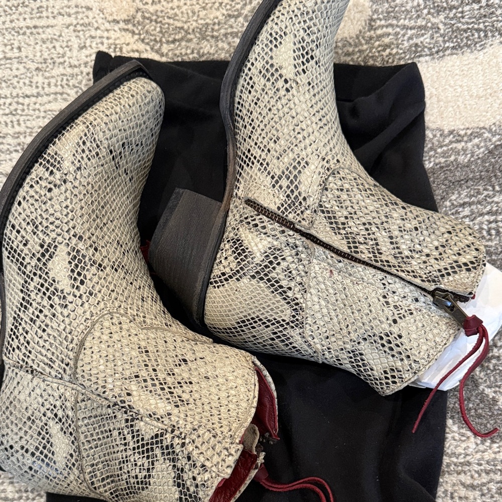 Freebird Black and White Snakeskin Boots - Picture 3 of 5